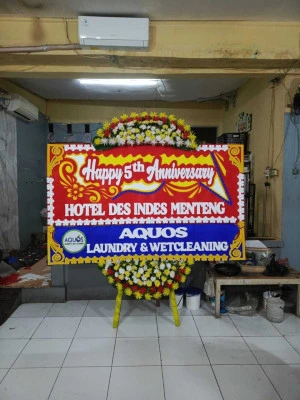 Papan Bunga di Tanjung Cipunagara