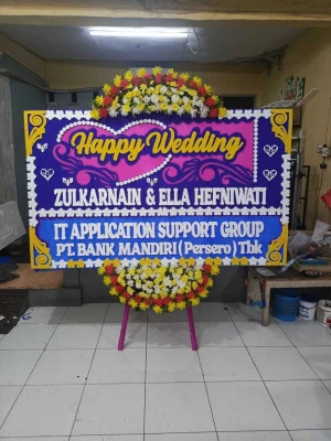 Papan Bunga di Tanjung Cipunagara